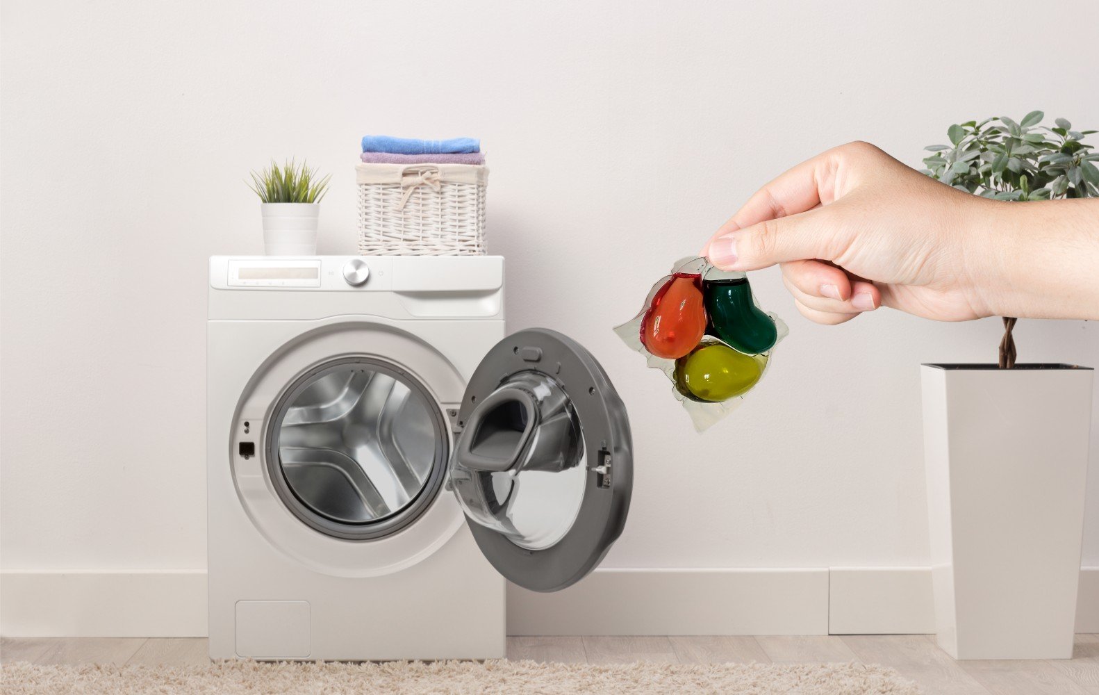 Place the Cleavia Pod into the empty washing drum.